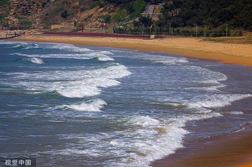 青岛：初夏海滨旖旎如画