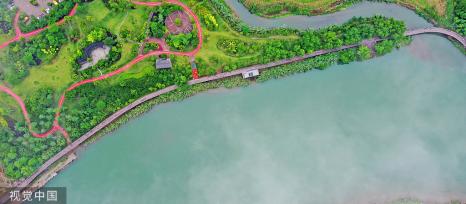 浙江仙居：永安溪生态绿道依山傍水 绿树成荫