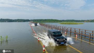 受强降雨影响 江西永修再现最美水上公路景观