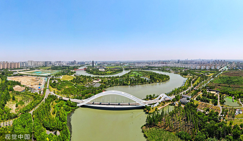 江苏扬州：运河三湾景区景色宜人