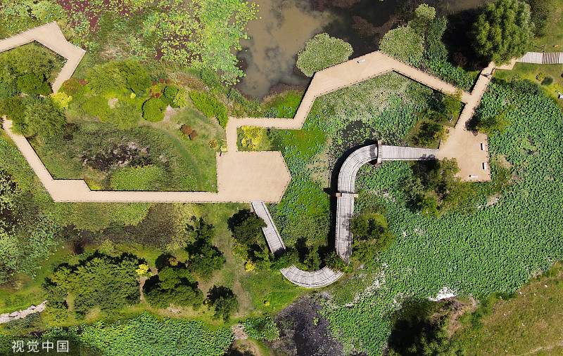 江苏扬州：运河三湾景区景色宜人