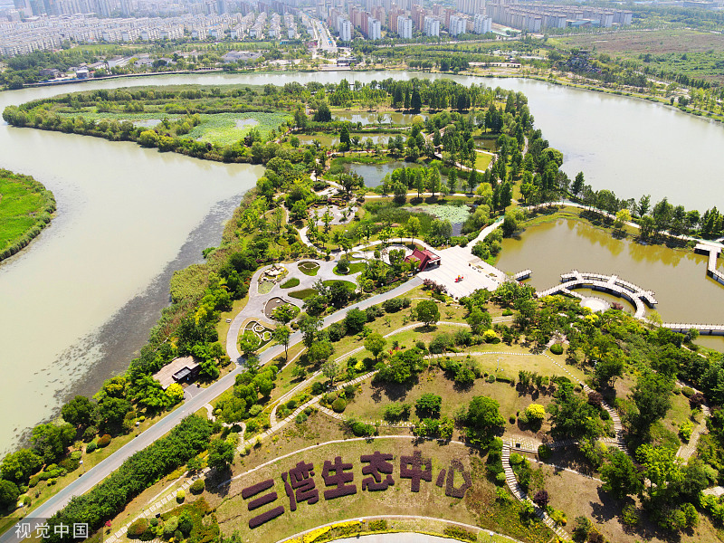 江苏扬州：运河三湾景区景色宜人