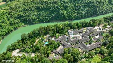 重庆：酉水河国家湿地公园绿意盎然