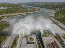 黄河调水调沙有序进行 小浪底泄水气势磅礴