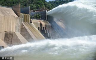 黄河调水调沙有序进行 小浪底泄水气势磅礴