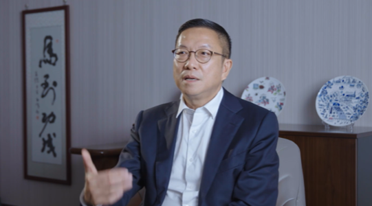 施荣怀：香港一定要跟着内地共同去发展