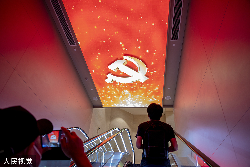 上海中共一大纪念馆恢复开放 市民有序参观