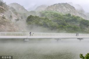 山东日照：潮白河雾气飘渺宛若仙境