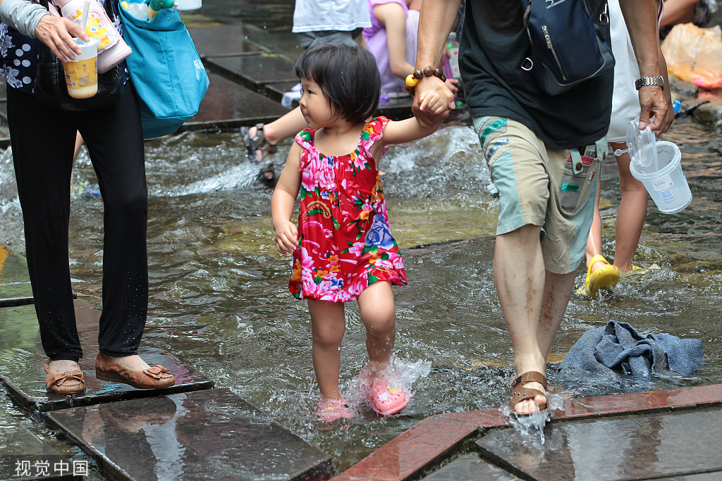 济南：趵突泉“喝饱” 地下水位持续回升