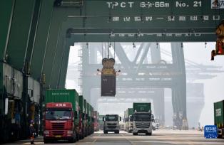 天津港上半年吞吐量实现“双增长”