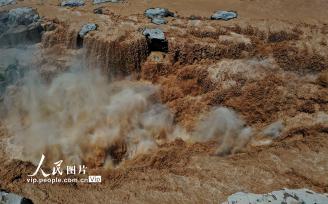 山西吉县：黄河壶口瀑布迎客来