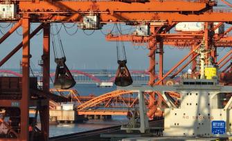 曹妃甸港区上半年货物吞吐量同比增长10.86％