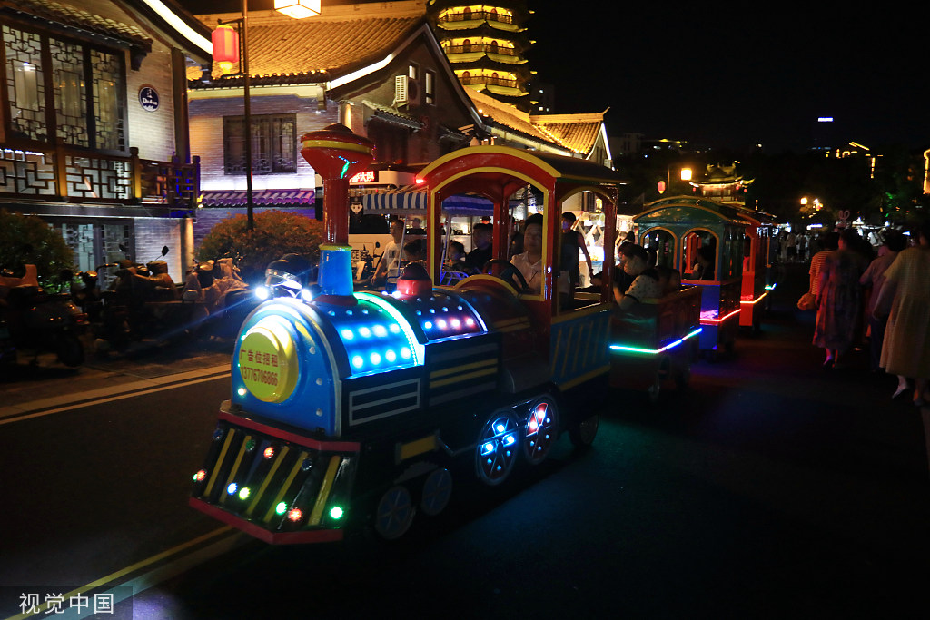 江苏淮安：里运河畔夜经济升温