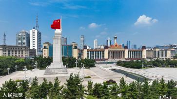 八一南昌起义纪念塔“焕新颜” 军旗格外醒目