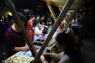 江苏淮安：里运河畔夜经济升温