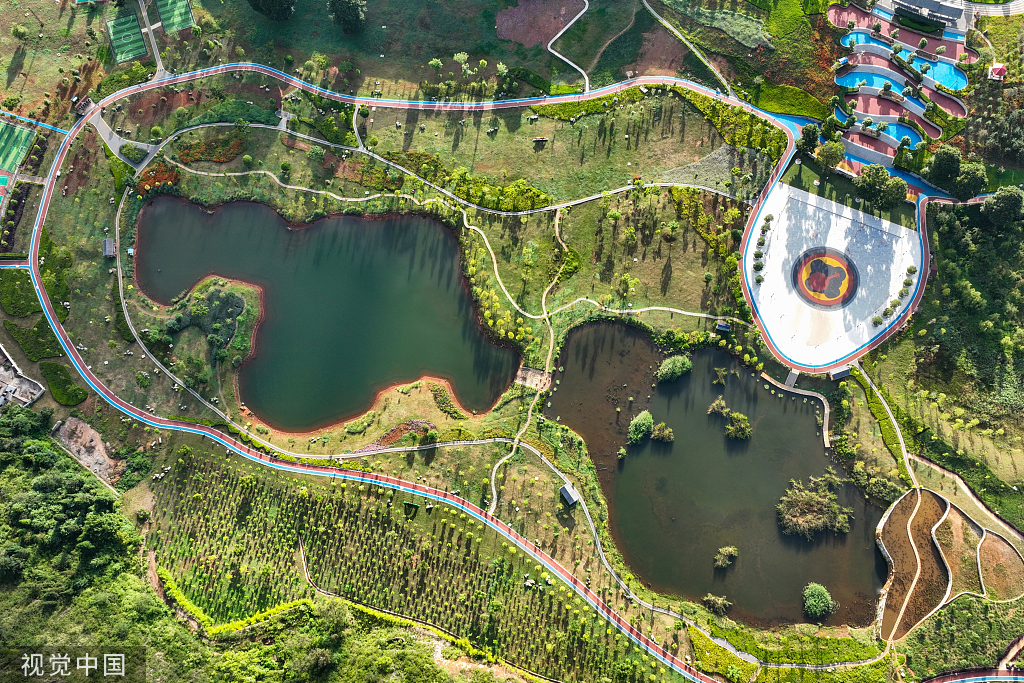 云南个旧：守绿增金 废弃矿山变身生态公园