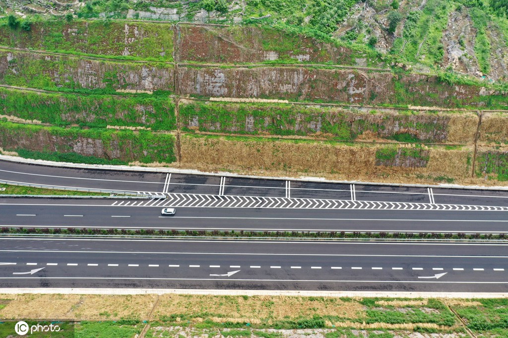 我国高速公路网络已连接全国约95%人口