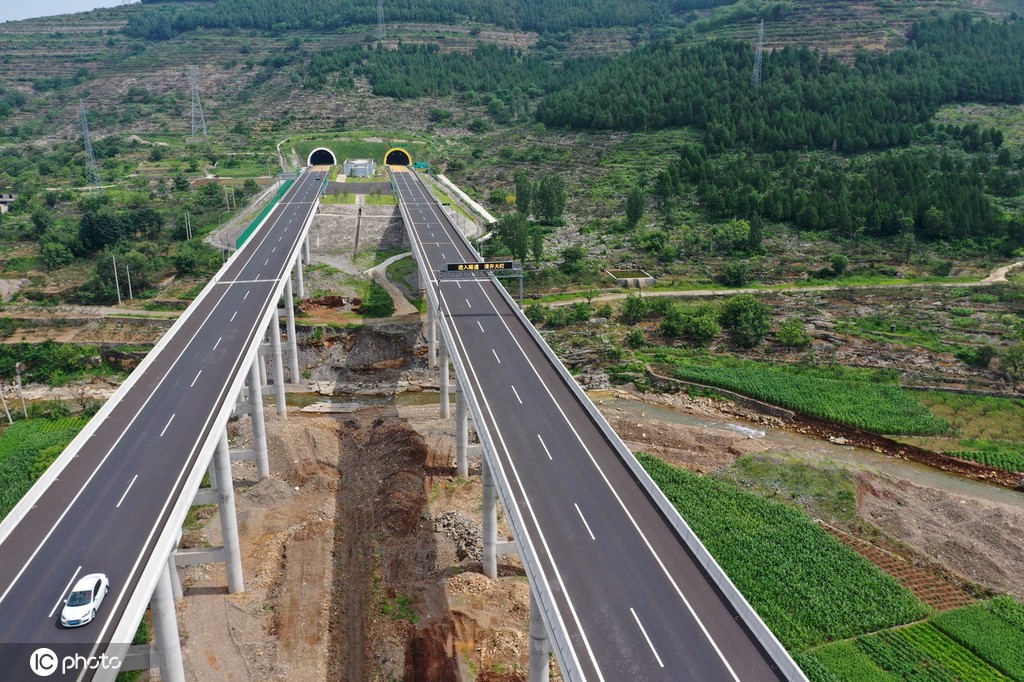 我国高速公路网络已连接全国约95%人口