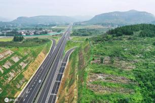 我国高速公路网络已连接全国约95%人口