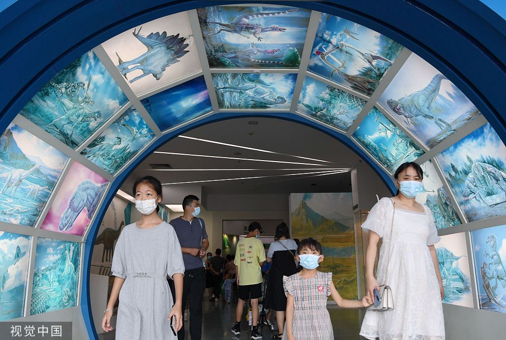 合肥：暑期期间孩子畅游博物馆