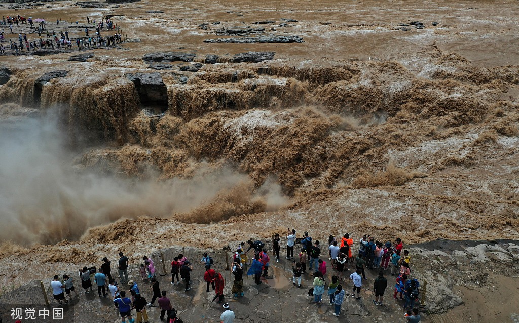 山西黄河壶口瀑布进入主汛期 如万马奔腾