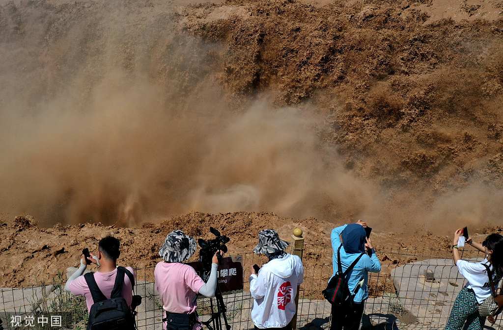 山西黄河壶口瀑布进入主汛期 如万马奔腾