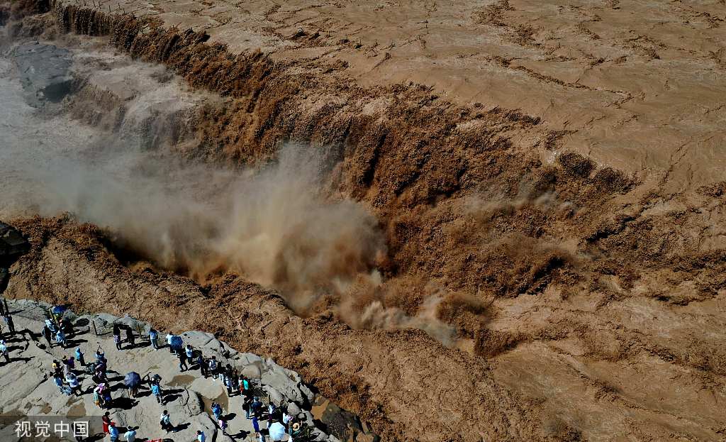 山西黄河壶口瀑布进入主汛期 如万马奔腾