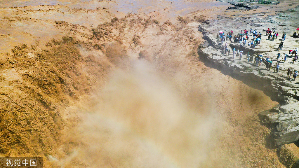 山西黄河壶口瀑布进入主汛期 如万马奔腾