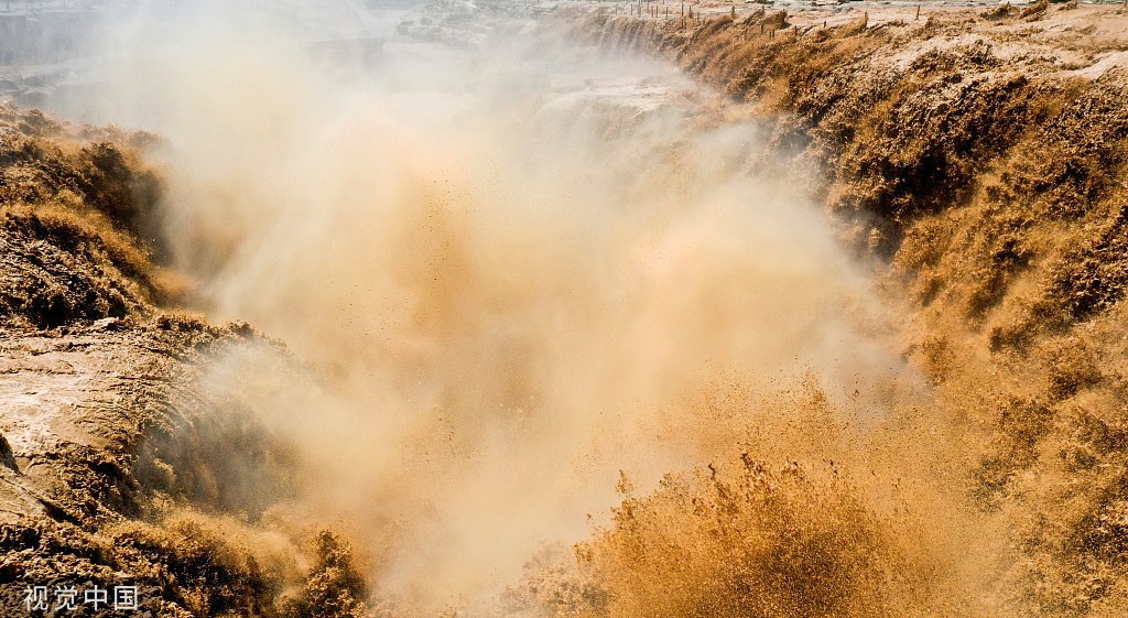 山西黄河壶口瀑布进入主汛期 如万马奔腾