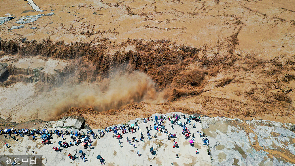 山西黄河壶口瀑布进入主汛期 如万马奔腾