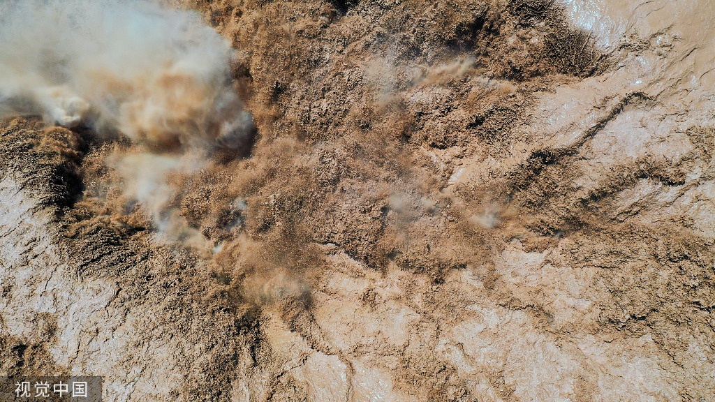 山西黄河壶口瀑布进入主汛期 如万马奔腾