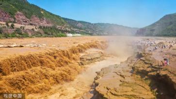 山西黄河壶口瀑布进入主汛期 如万马奔腾