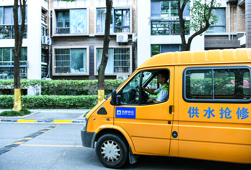 “90后”听漏工：为城市供水管道“听诊”