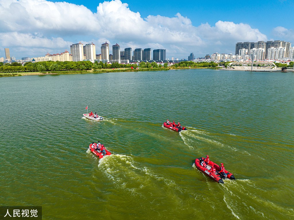 江苏海安开展水域公共安全实战演练