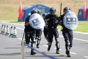 南京特警龙虎突击队开展实兵演练