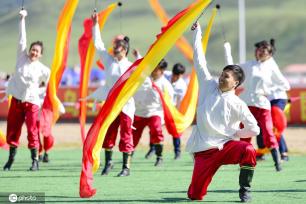 内蒙古兴安盟：草原盛会 欢乐初秋