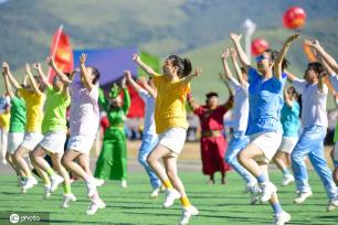 内蒙古兴安盟：草原盛会 欢乐初秋