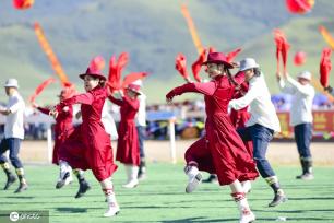 内蒙古兴安盟：草原盛会 欢乐初秋