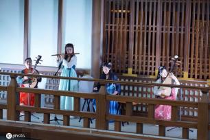 辽宁大连夜经济火爆 国潮唐风带动文旅复苏