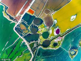 山西运城：盐湖景区色彩斑斓