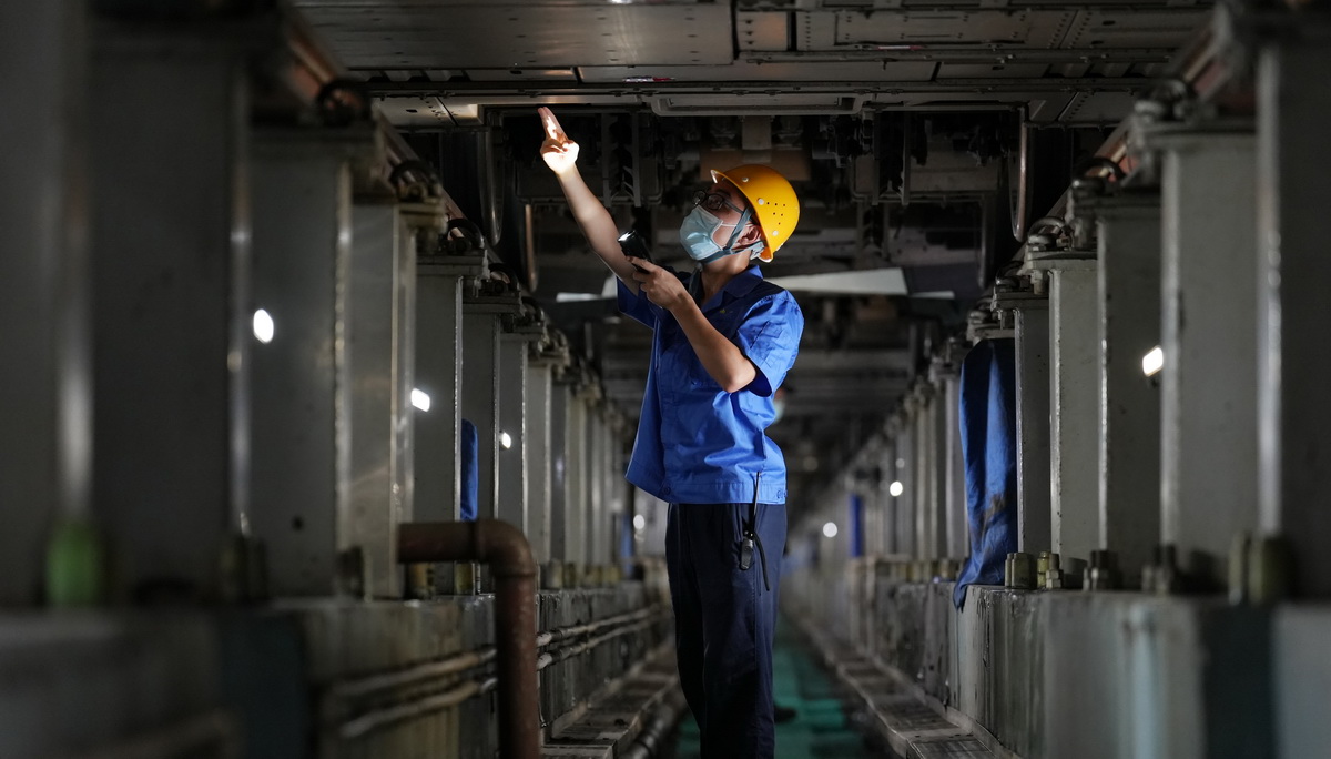 加强动车“体检” 保障暑运安全