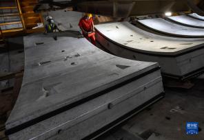 深江铁路珠江口隧道攻坚掘进