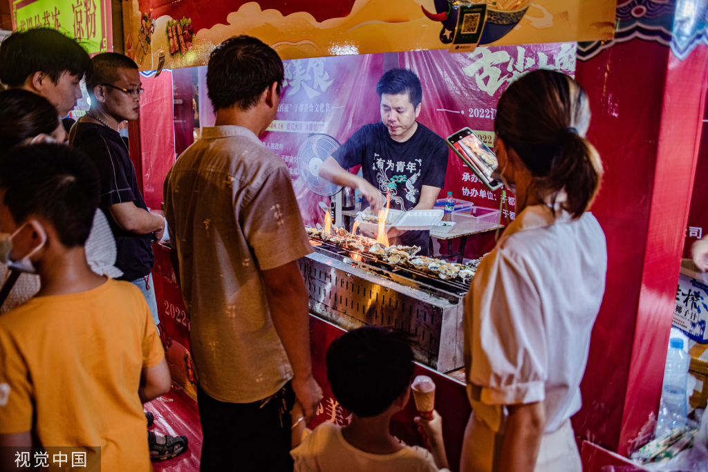 江西赣州：城市夜经济焕发新活力