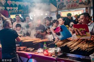 江西赣州：城市夜经济焕发新活力