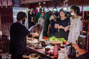 江西赣州：城市夜经济焕发新活力