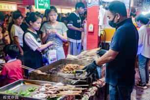 江西赣州：城市夜经济焕发新活力