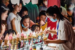 江西赣州：城市夜经济焕发新活力