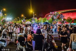 江西赣州：城市夜经济焕发新活力