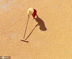 初秋时节 重庆酉阳村民晾晒玉米忙