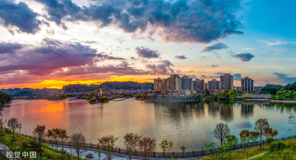 重庆：河水清污治理 呈现碧水蓝天